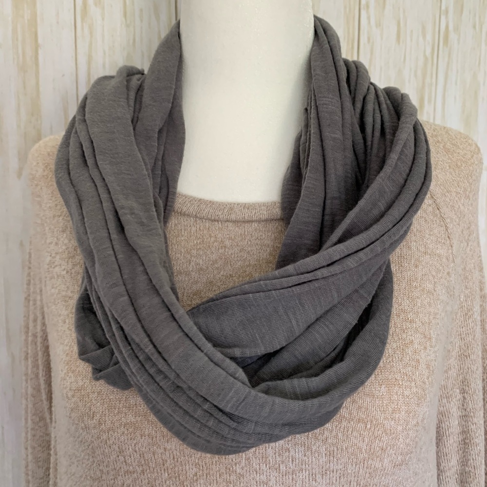 Gray scarf